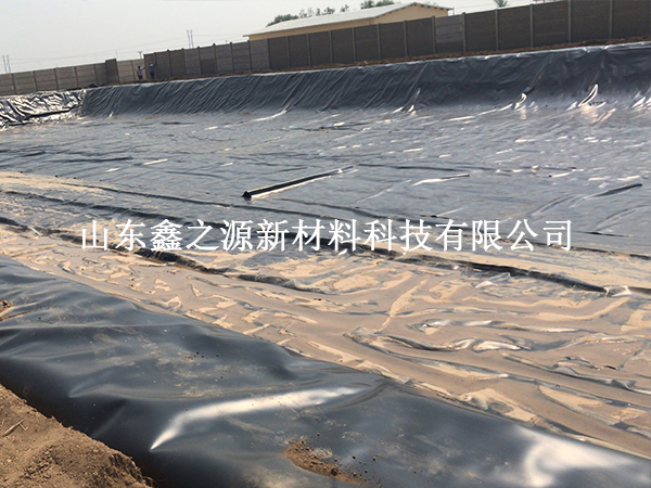 沼氣池建設：為何選擇黑色HDPE土工膜？